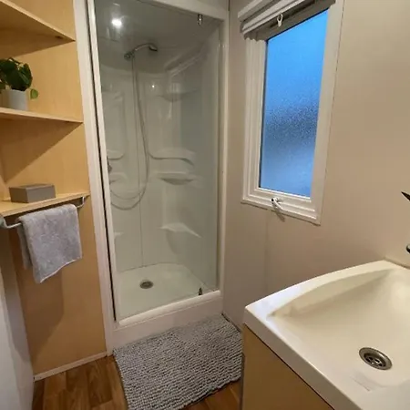 Mobil Avec Terrasse - 4 Pers. - Api-1-52-2027 Campsite *