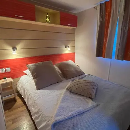 Campsite Mobil Avec Terrasse - 4 Pers. - Api-1-52-2027 Grayan-et-l'Hopital