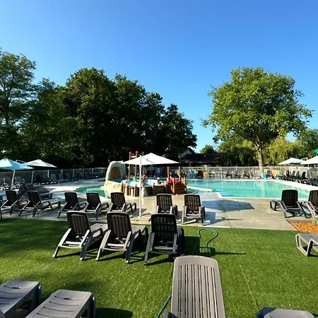 Mobil Avec Terrasse - 4 Pers. - Api-1-52-2027