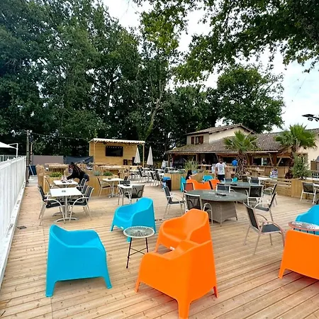 Parque de Campismo Mobil Avec Terrasse - 4 Pers. - Api-1-52-2027 *