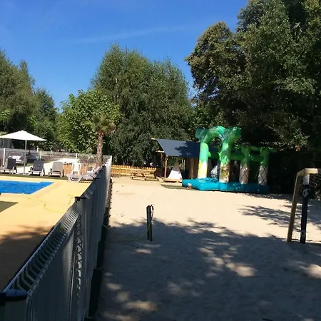 Mobil Avec Terrasse - 4 Pers. - Api-1-52-2027 Parque de Campismo *