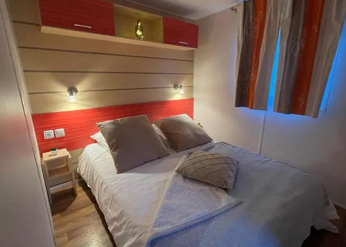 Campsite Mobil Avec Terrasse - 4 Pers. - Api-1-52-2027 Grayan-et-l'Hopital