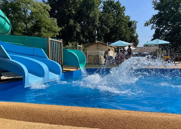 Mobil Avec Terrasse - 4 Pers. - Api-1-52-2027 Grayan-et-l'Hopital