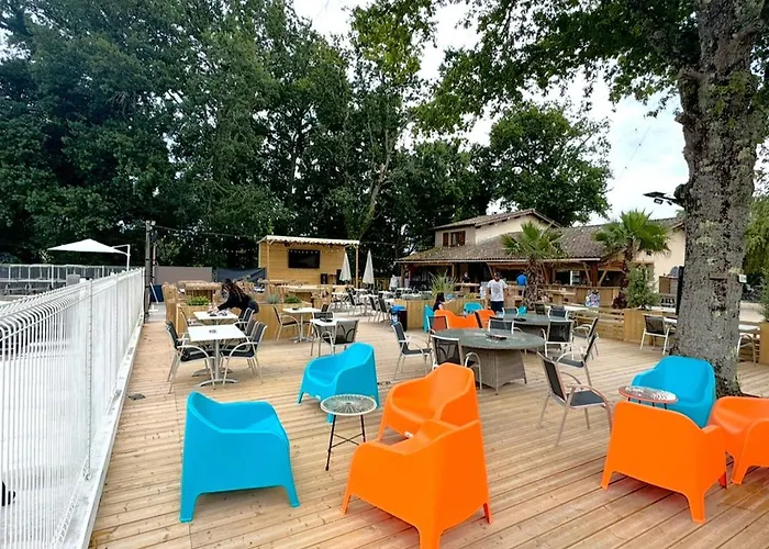 Campsite Mobil Avec Terrasse - 4 Pers. - Api-1-52-2027 *