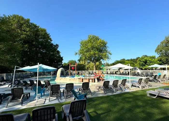 Mobil Avec Terrasse - 4 Pers. - Api-1-52-2027 *